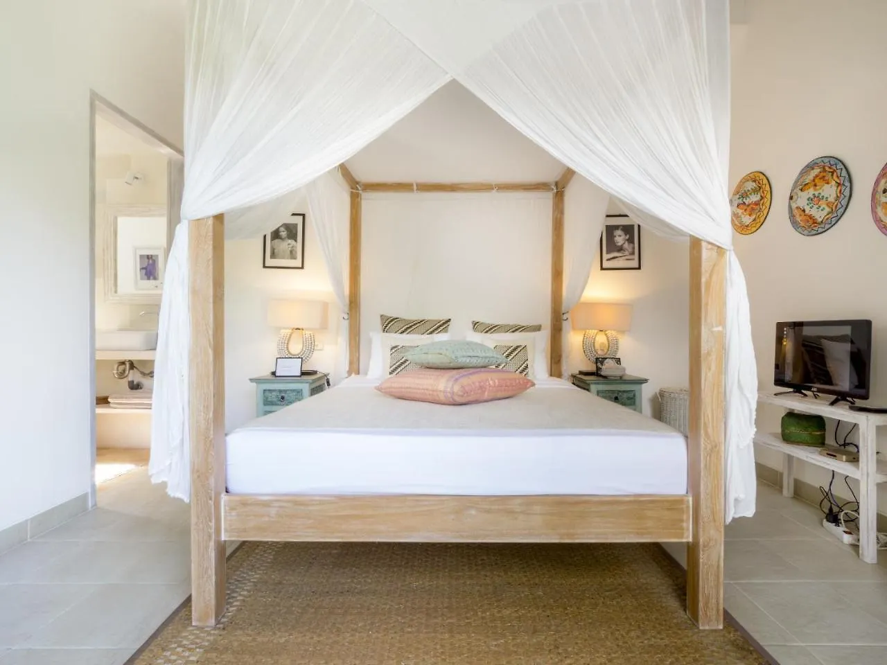 Villa Tara Seminyak  Indonesia