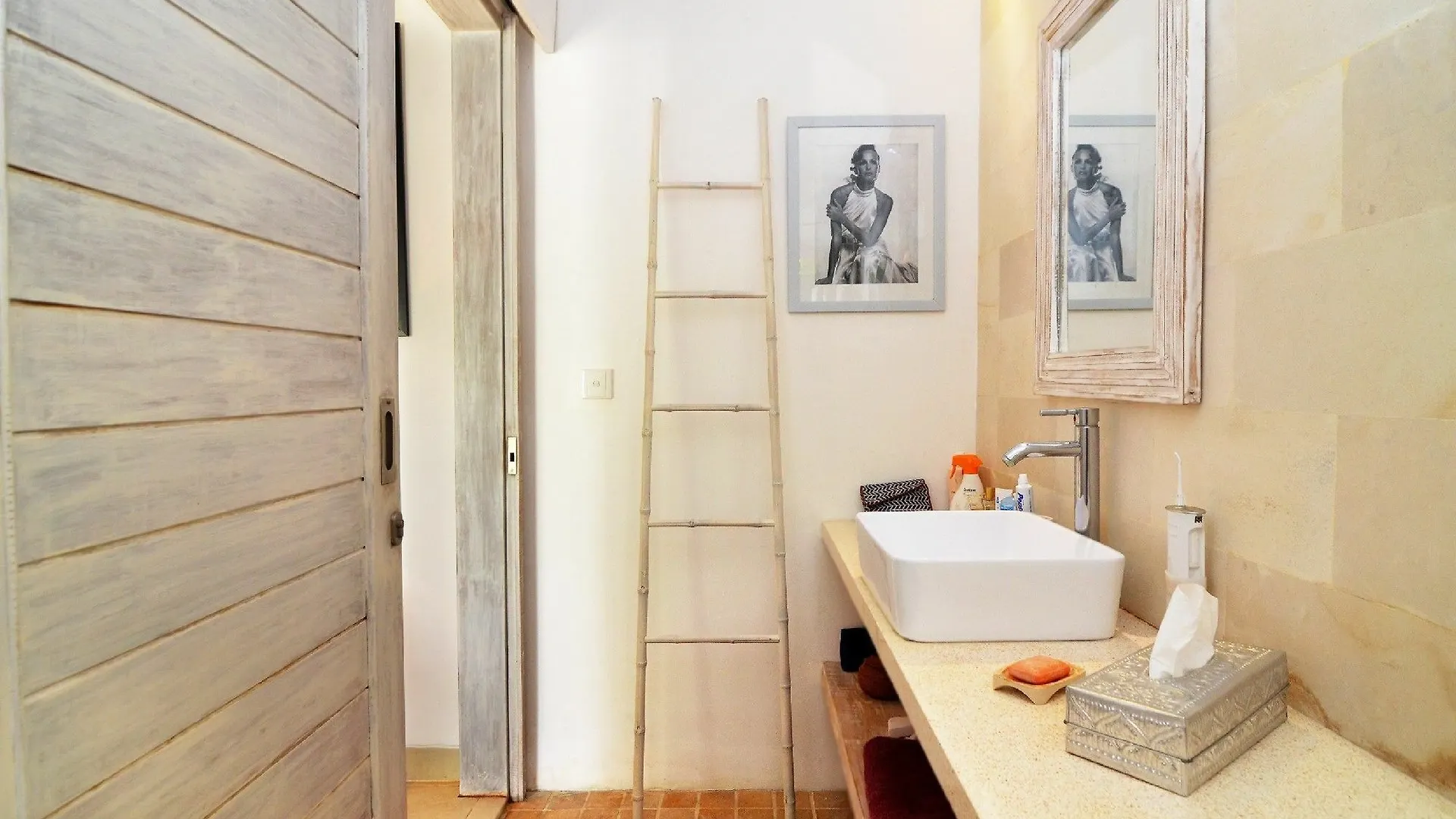 Villa Tara Seminyak   Seminyak (Bali)